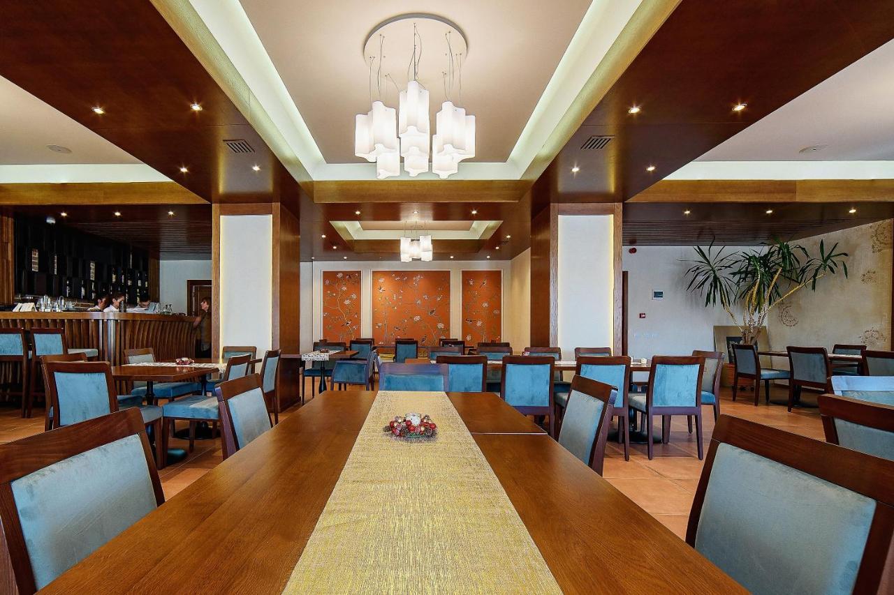 Hotel Buchenland กูรา ฮูมอรูลุย ภายนอก รูปภาพ