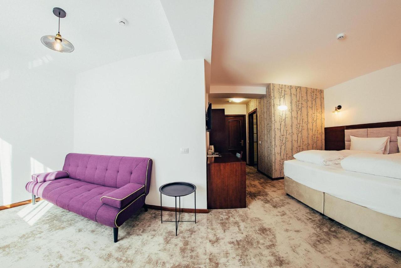 Hotel Buchenland กูรา ฮูมอรูลุย ภายนอก รูปภาพ