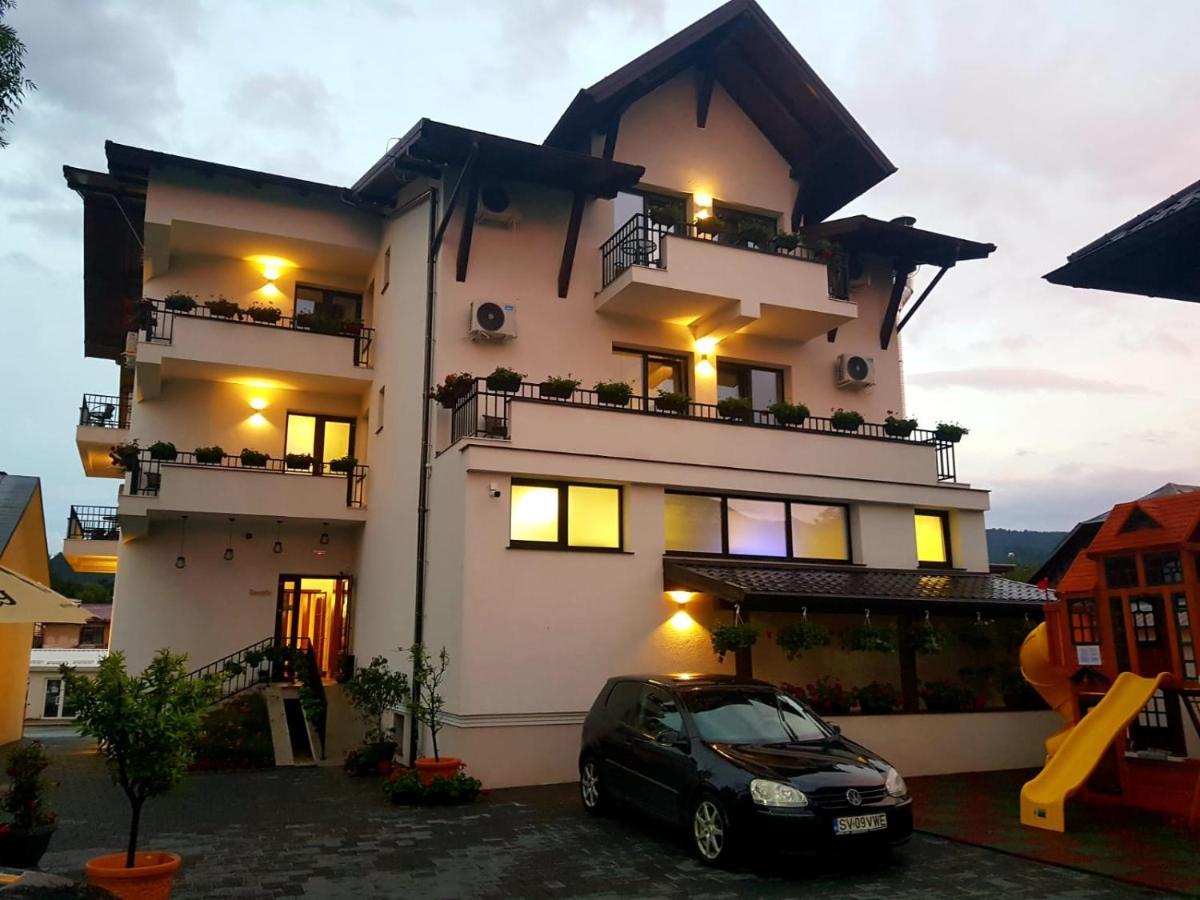 Hotel Buchenland กูรา ฮูมอรูลุย ภายนอก รูปภาพ